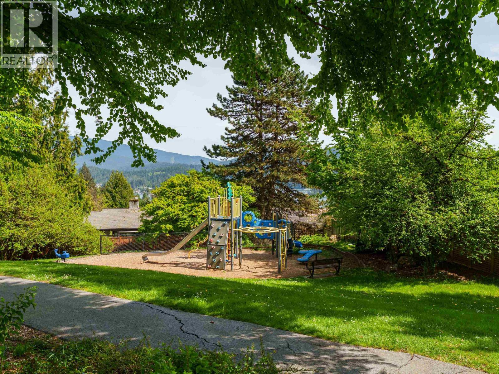 4150 Best Court, North Vancouver, British Columbia  V7G 2E3 - Photo 39 - R3132065