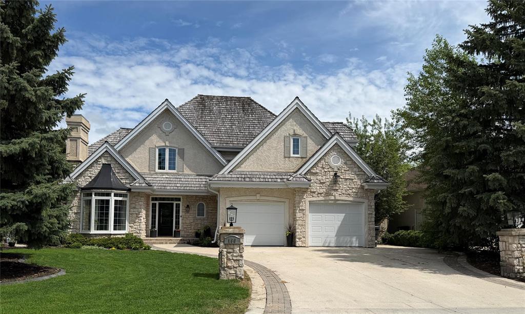 160 GOLFVIEW Crescent, Steinbach, Manitoba