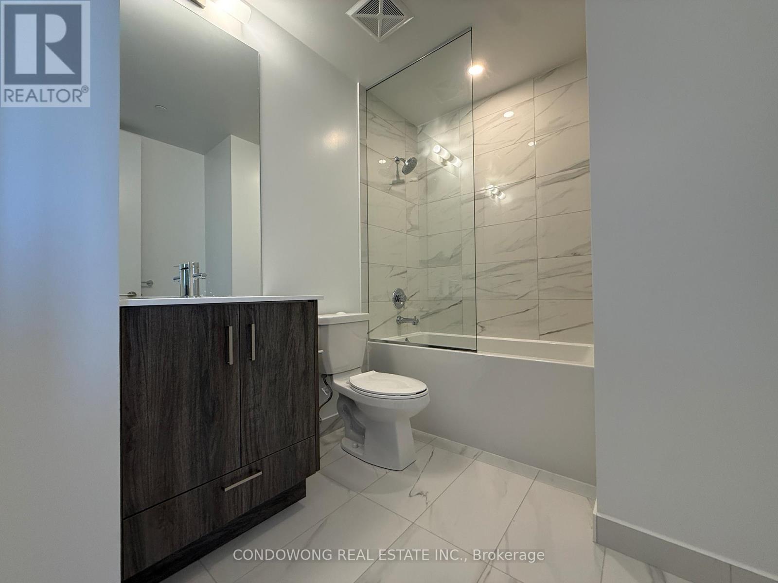 2315 - 180 Front Street E, Toronto, Ontario  M5A 0A9 - Photo 6 - C13237782