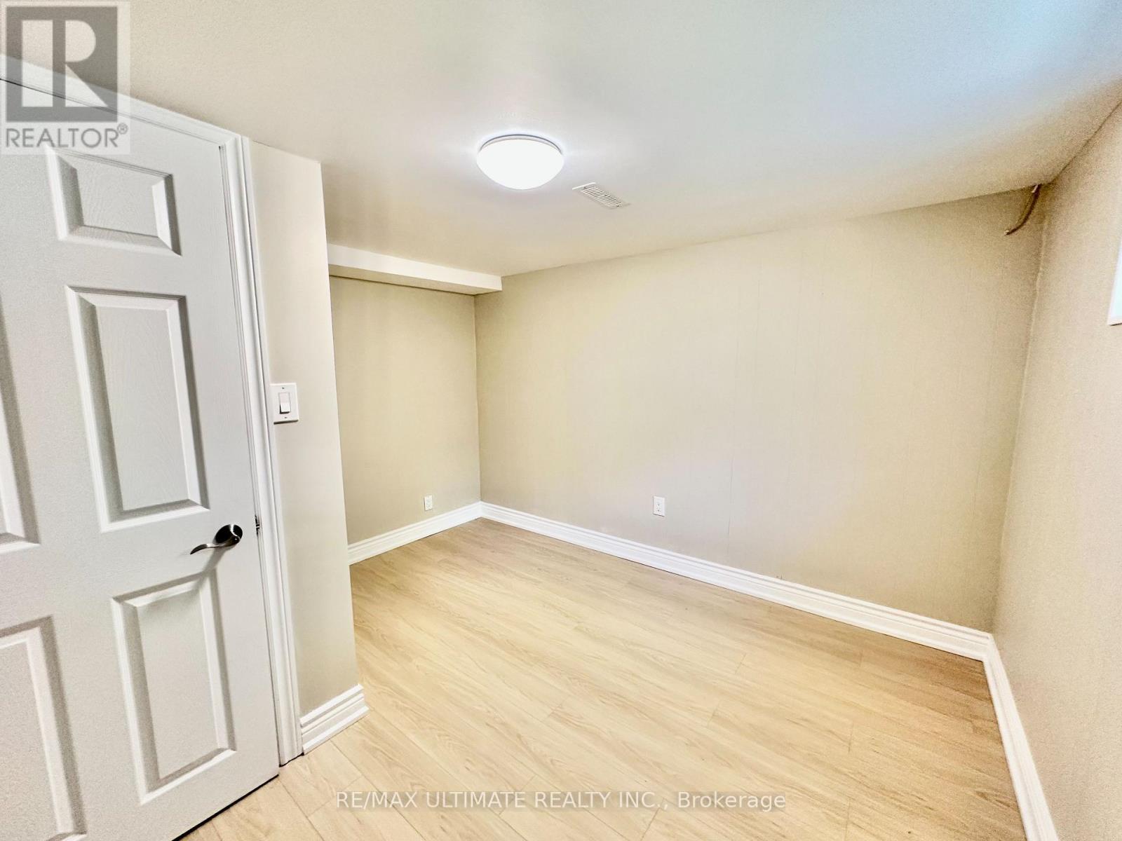 Bsmt - 225 Ferris Road, Toronto, Ontario  M4B 1H2 - Photo 15 - E13237460