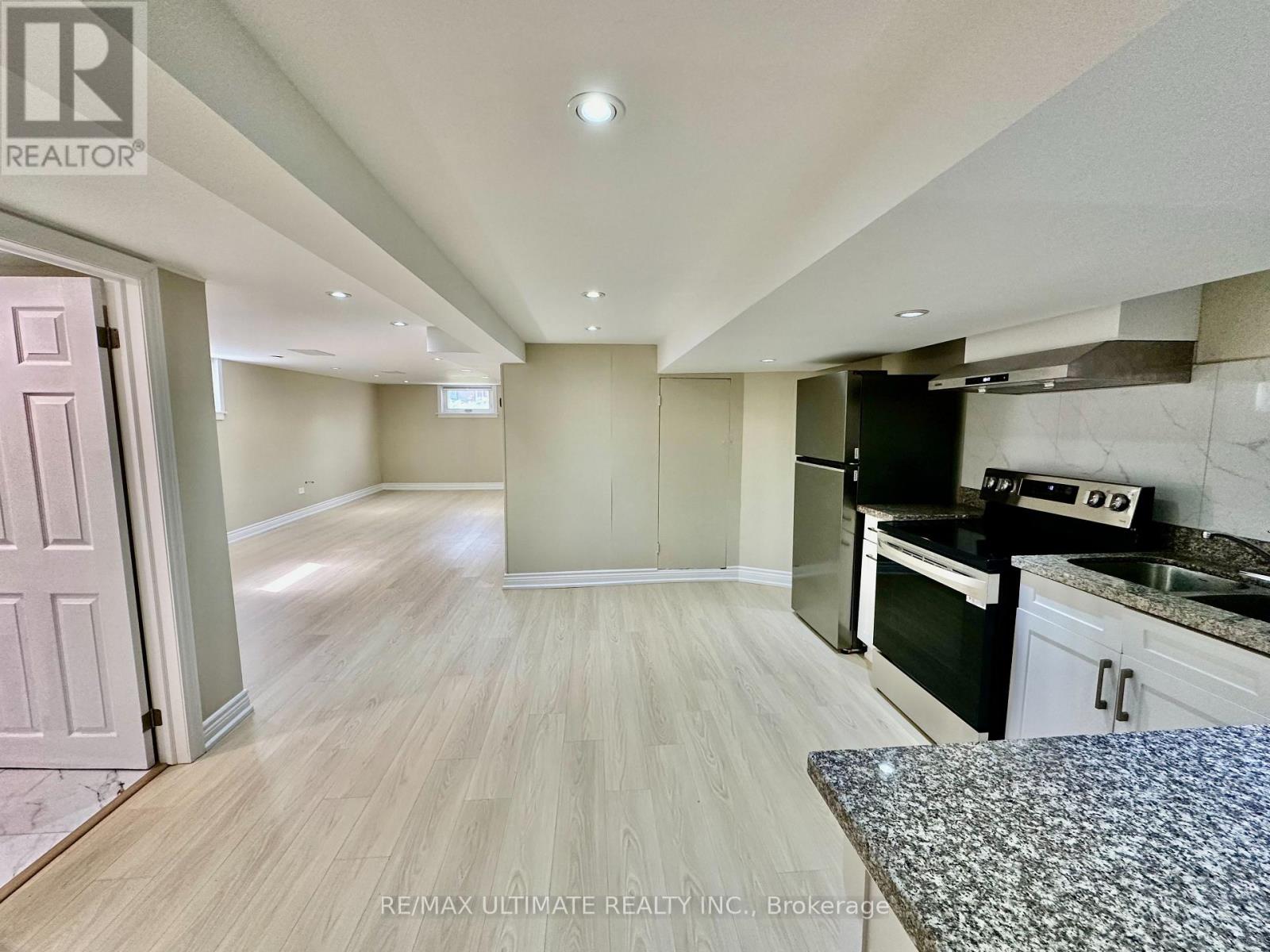 Bsmt - 225 Ferris Road, Toronto, Ontario  M4B 1H2 - Photo 5 - E13237460
