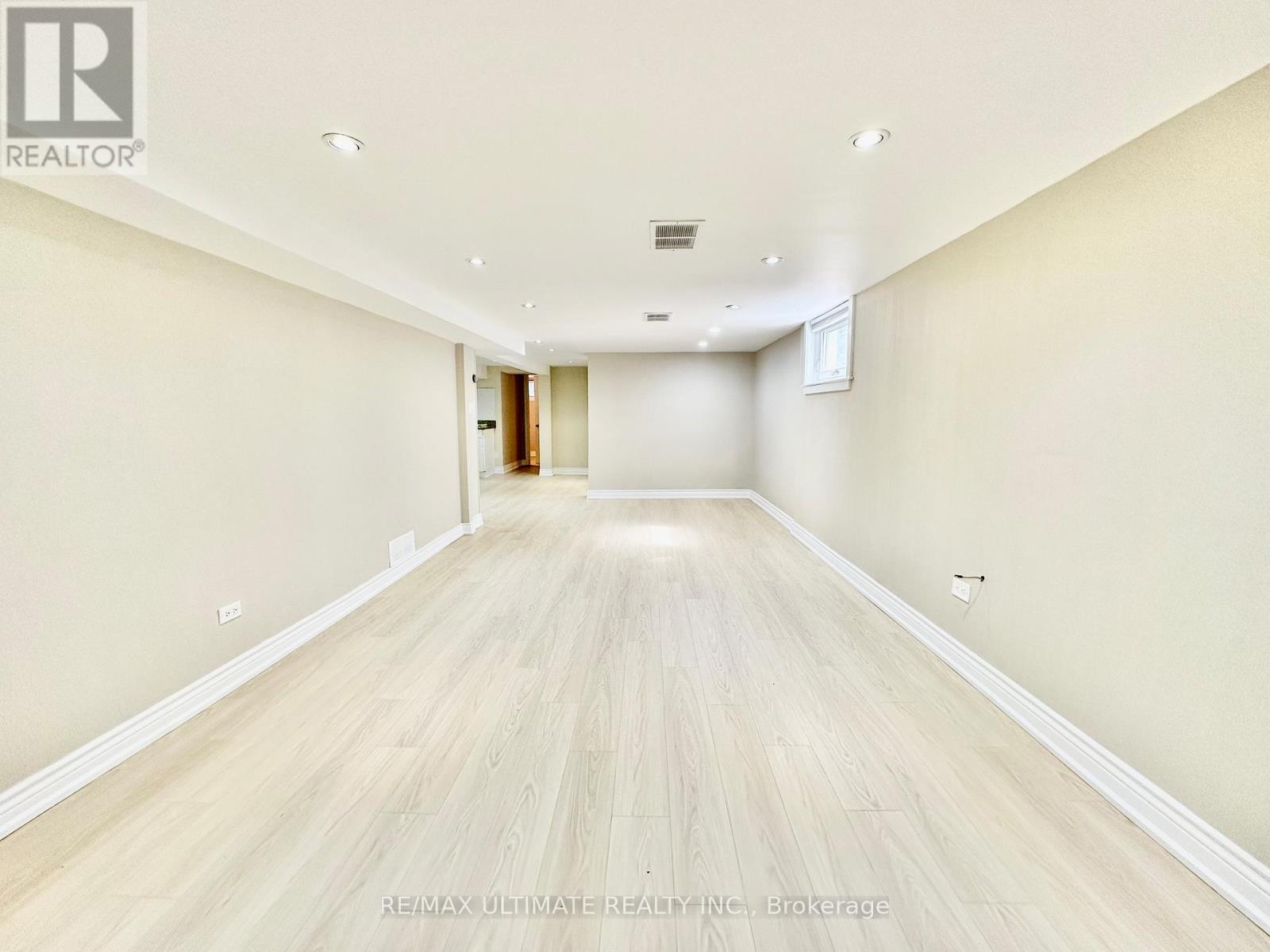 Bsmt - 225 Ferris Road, Toronto, Ontario  M4B 1H2 - Photo 8 - E13237460