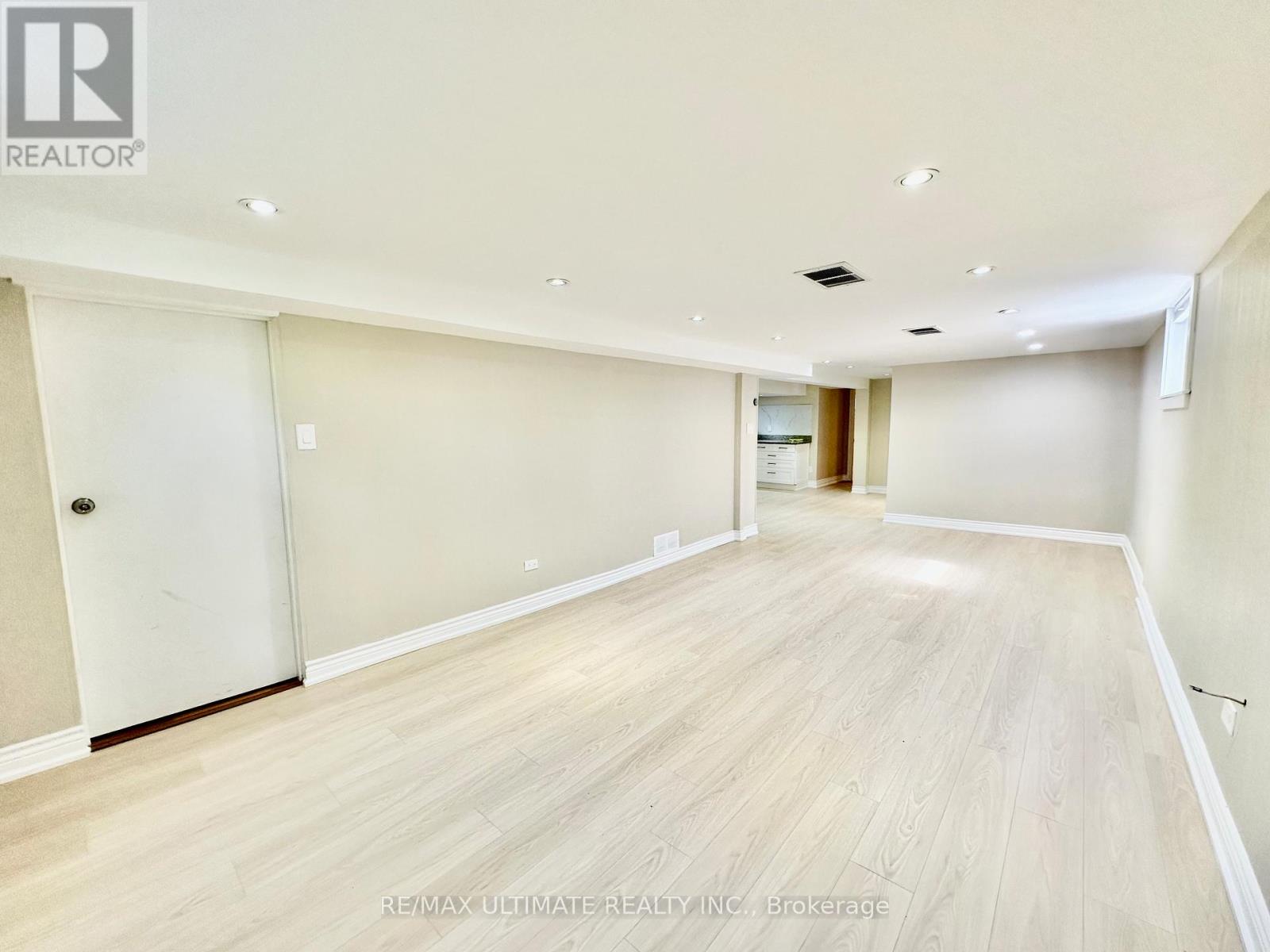 Bsmt - 225 Ferris Road, Toronto, Ontario  M4B 1H2 - Photo 9 - E13237460