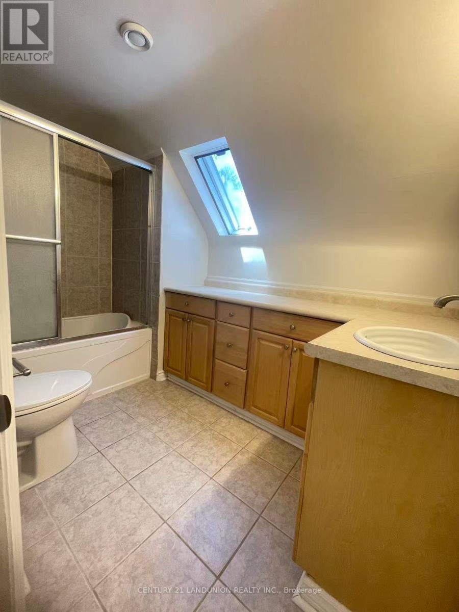 34 Grassmere Court, Oshawa, Ontario  L1H 3X4 - Photo 21 - E13237750
