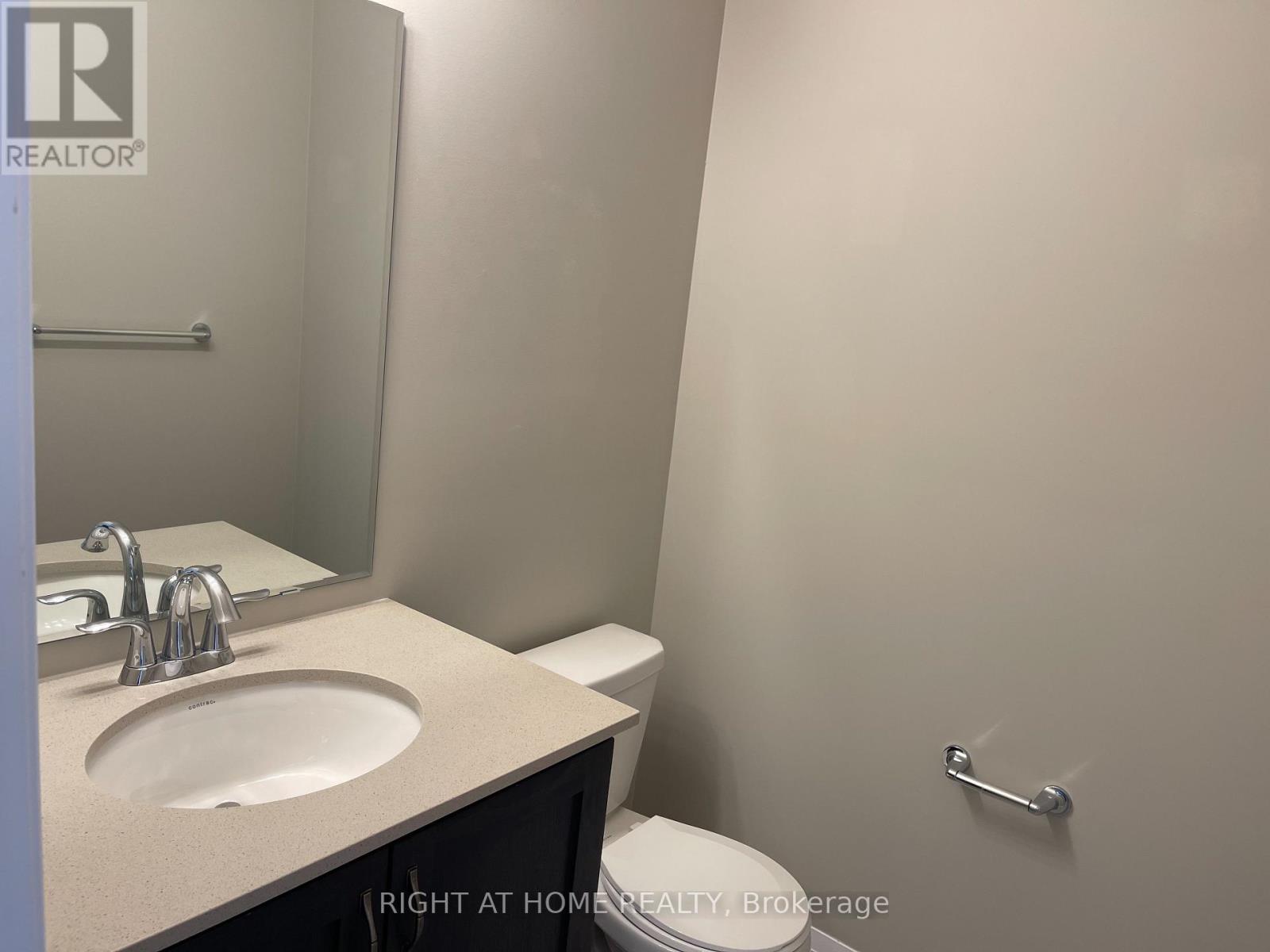 114 Kalinda Road, Newmarket, Ontario  L3X 0M7 - Photo 11 - N13237810