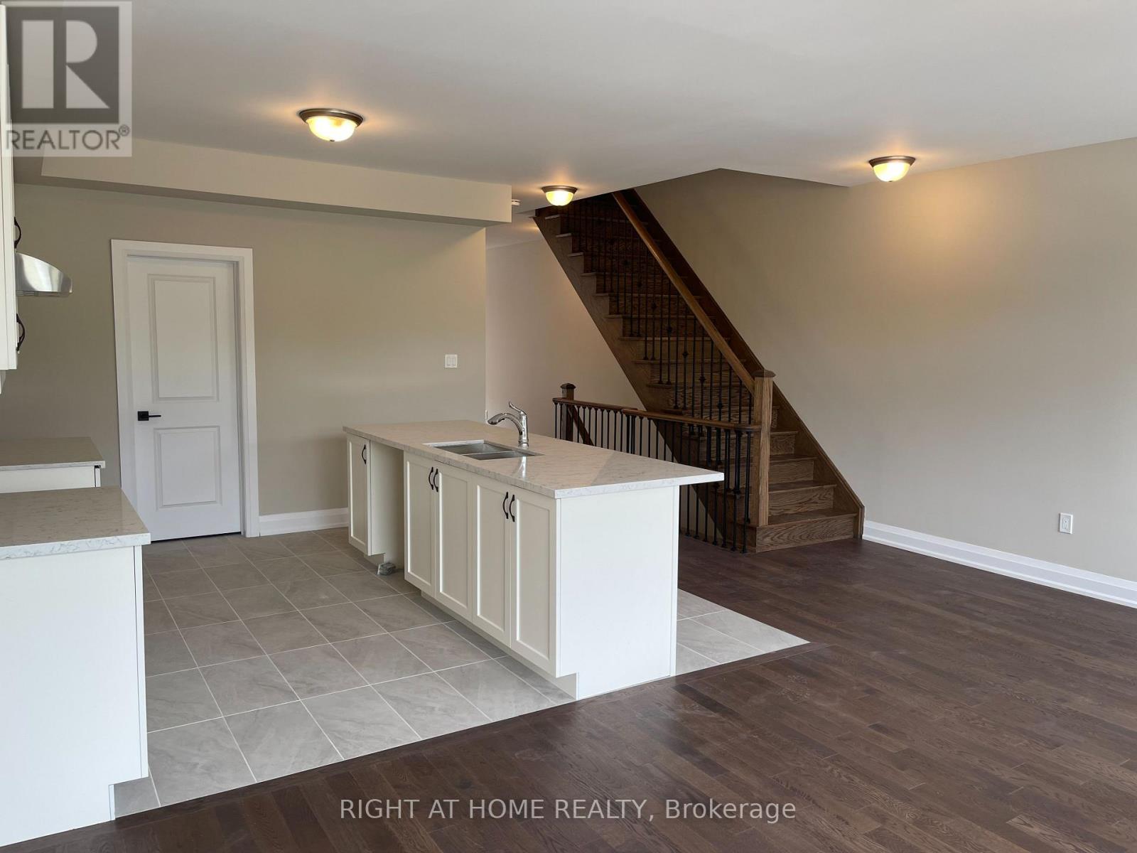 114 Kalinda Road, Newmarket, Ontario  L3X 0M7 - Photo 16 - N13237810