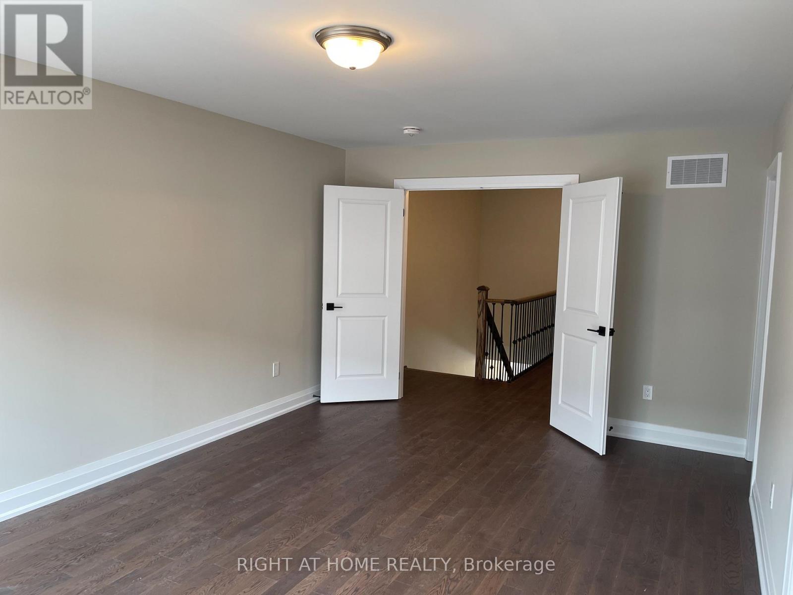 114 Kalinda Road, Newmarket, Ontario  L3X 0M7 - Photo 19 - N13237810