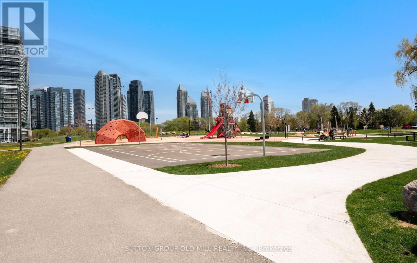 36 Clockwork Lane, Toronto, Ontario  M8Y 4H5 - Photo 45 - W13237802