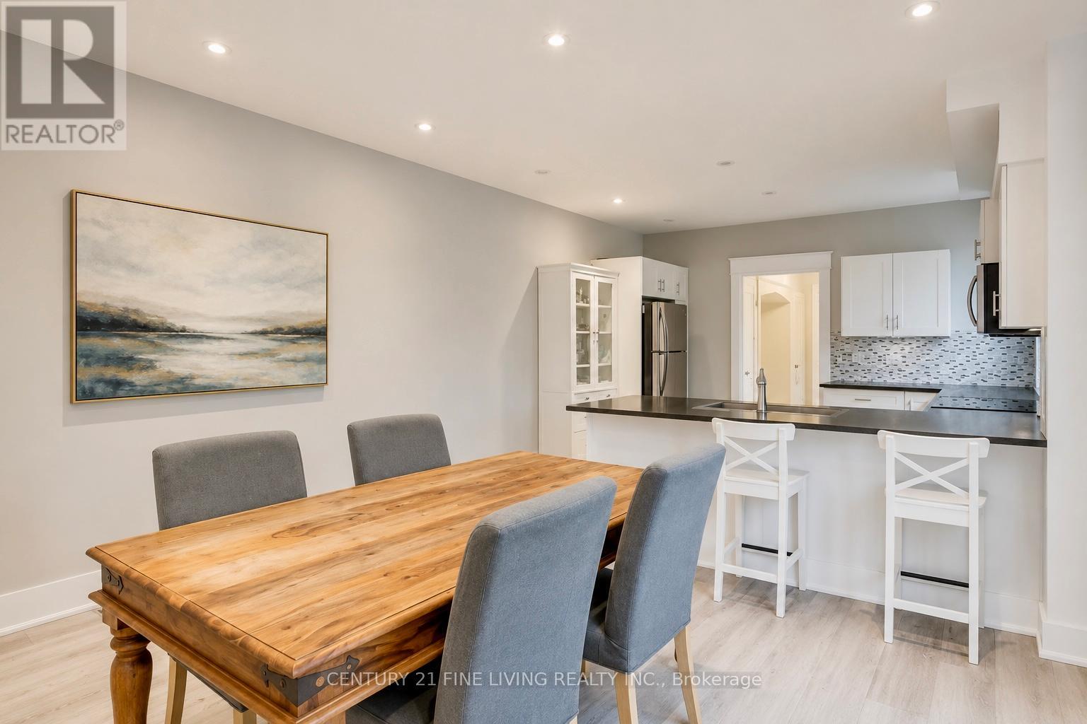 52 Kenwood Avenue, Toronto, Ontario  M6C 2R9 - Photo 7 - C13234252