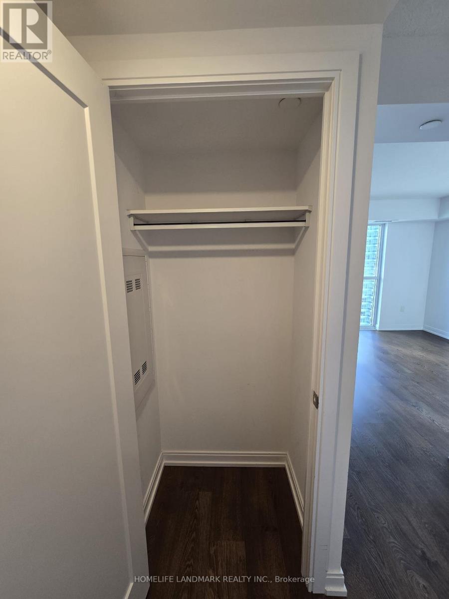 1217 - 275 Village Green Square, Toronto, Ontario  M1S 0L8 - Photo 12 - E13109080