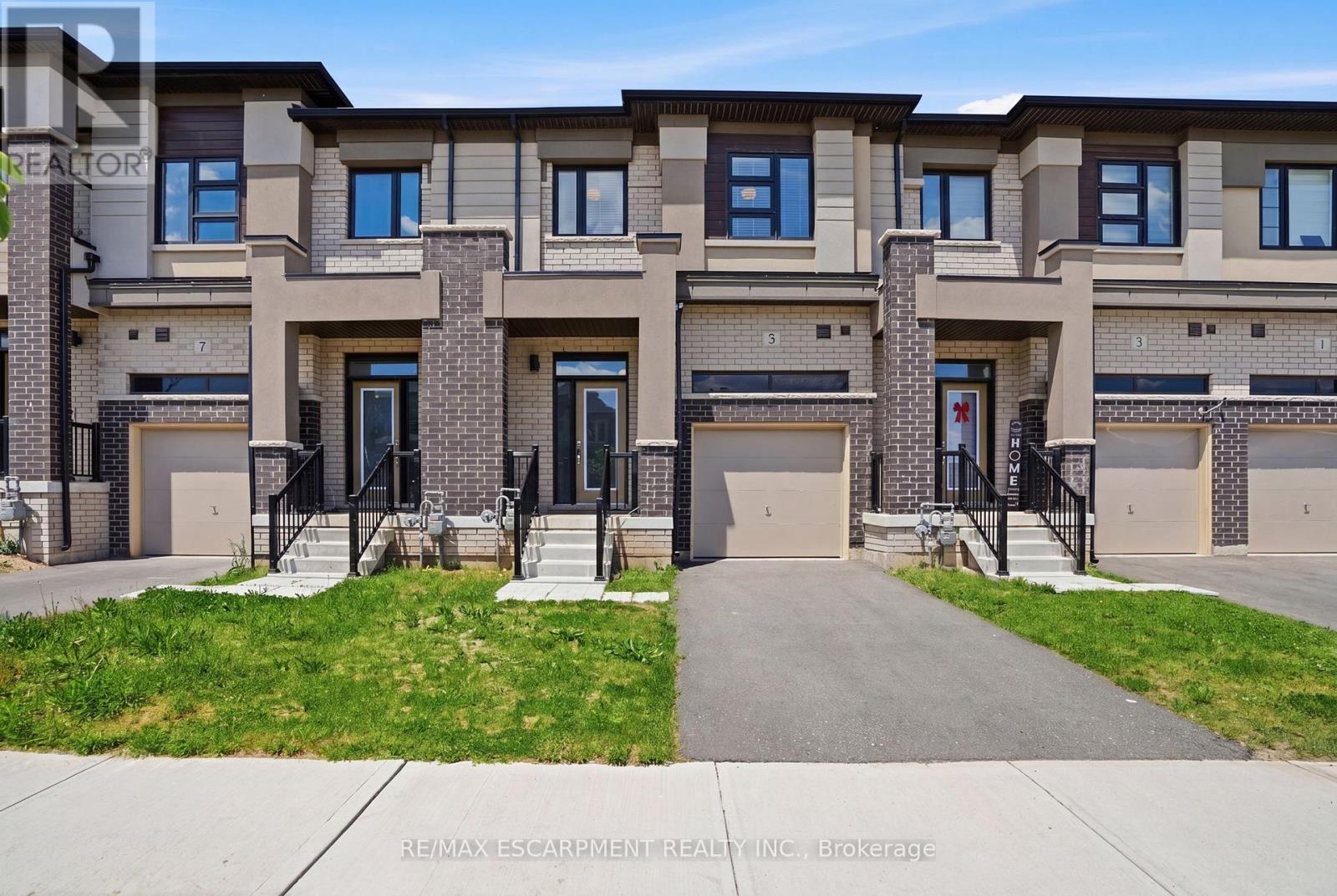 5 GEORGE BRIER DRIVE W, Brant, Ontario