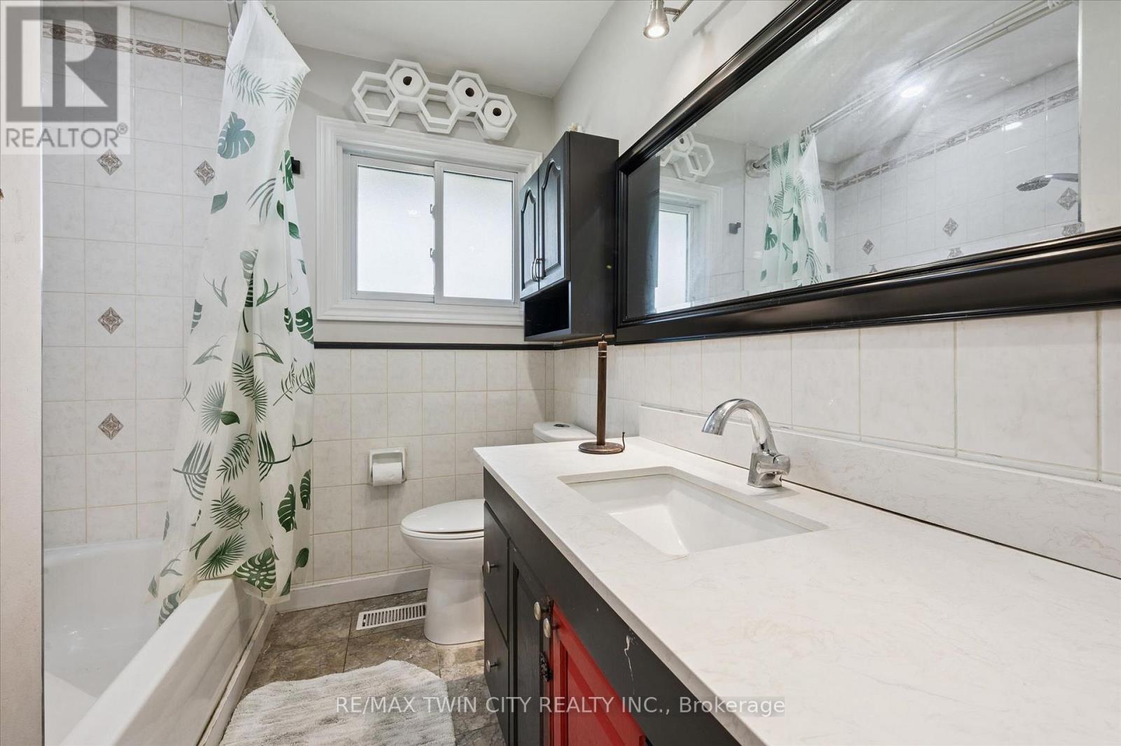 134 Westmount Road E, Kitchener, Ontario  N2M 4Y5 - Photo 17 - X13237778