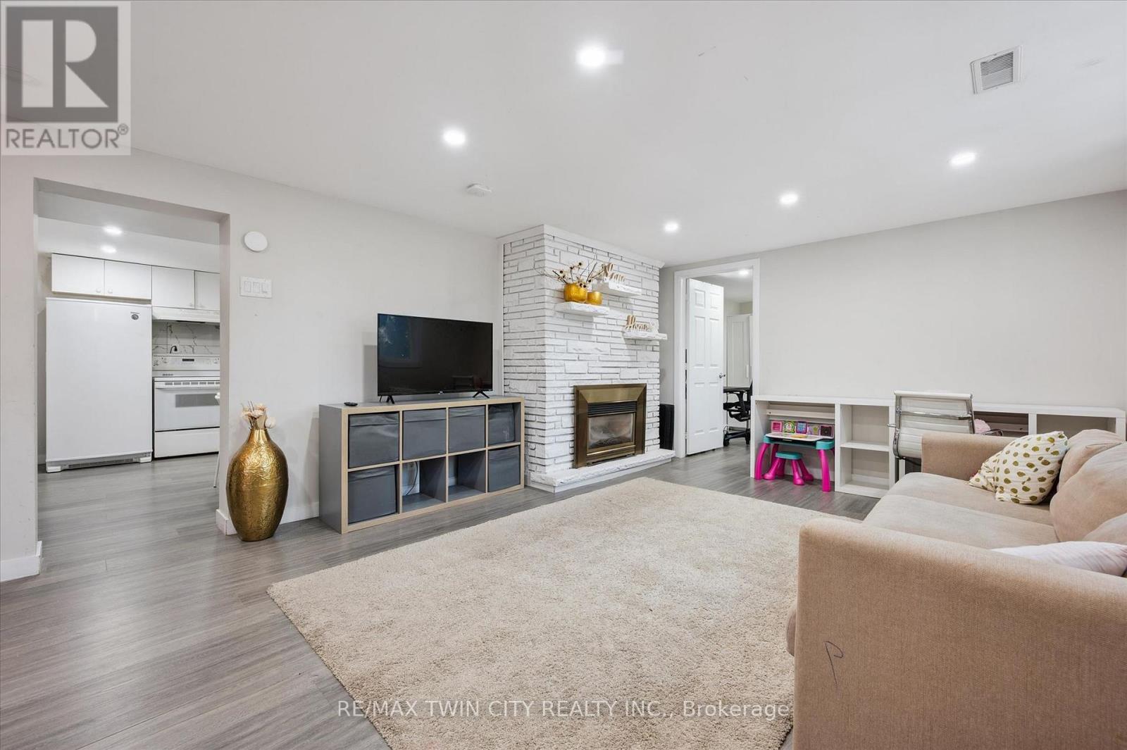 134 Westmount Road E, Kitchener, Ontario  N2M 4Y5 - Photo 19 - X13237778