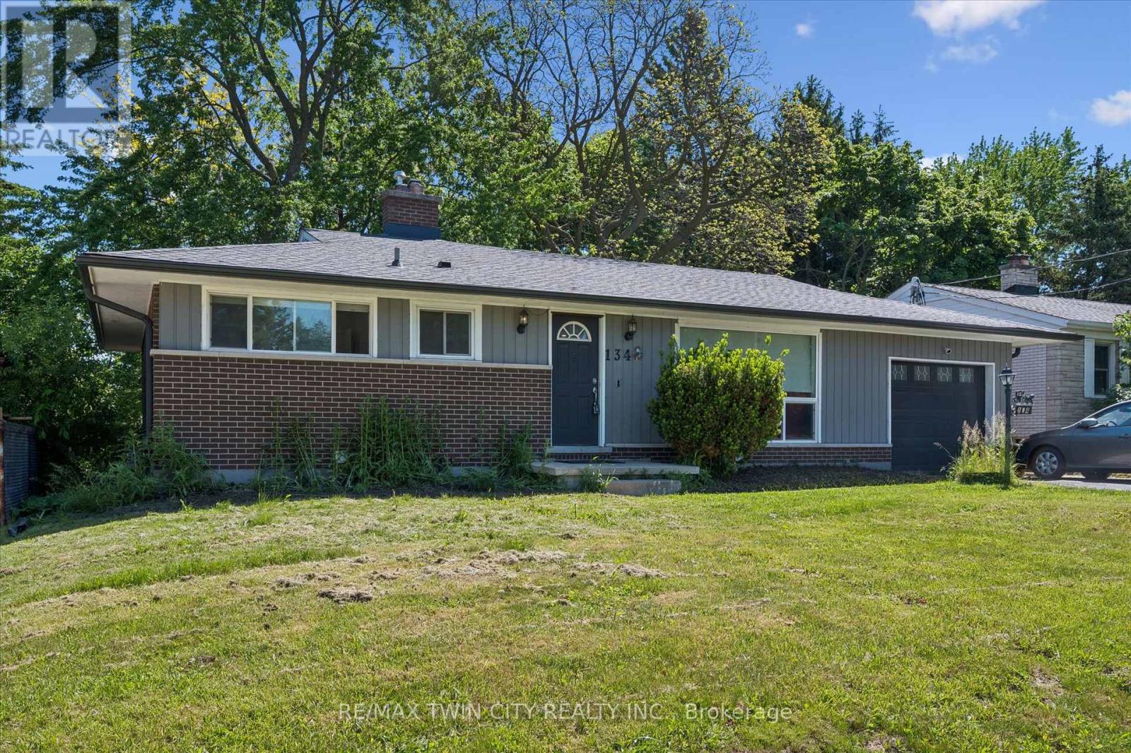 134 Westmount Road E, Kitchener, Ontario  N2M 4Y5 - Photo 2 - X13237778