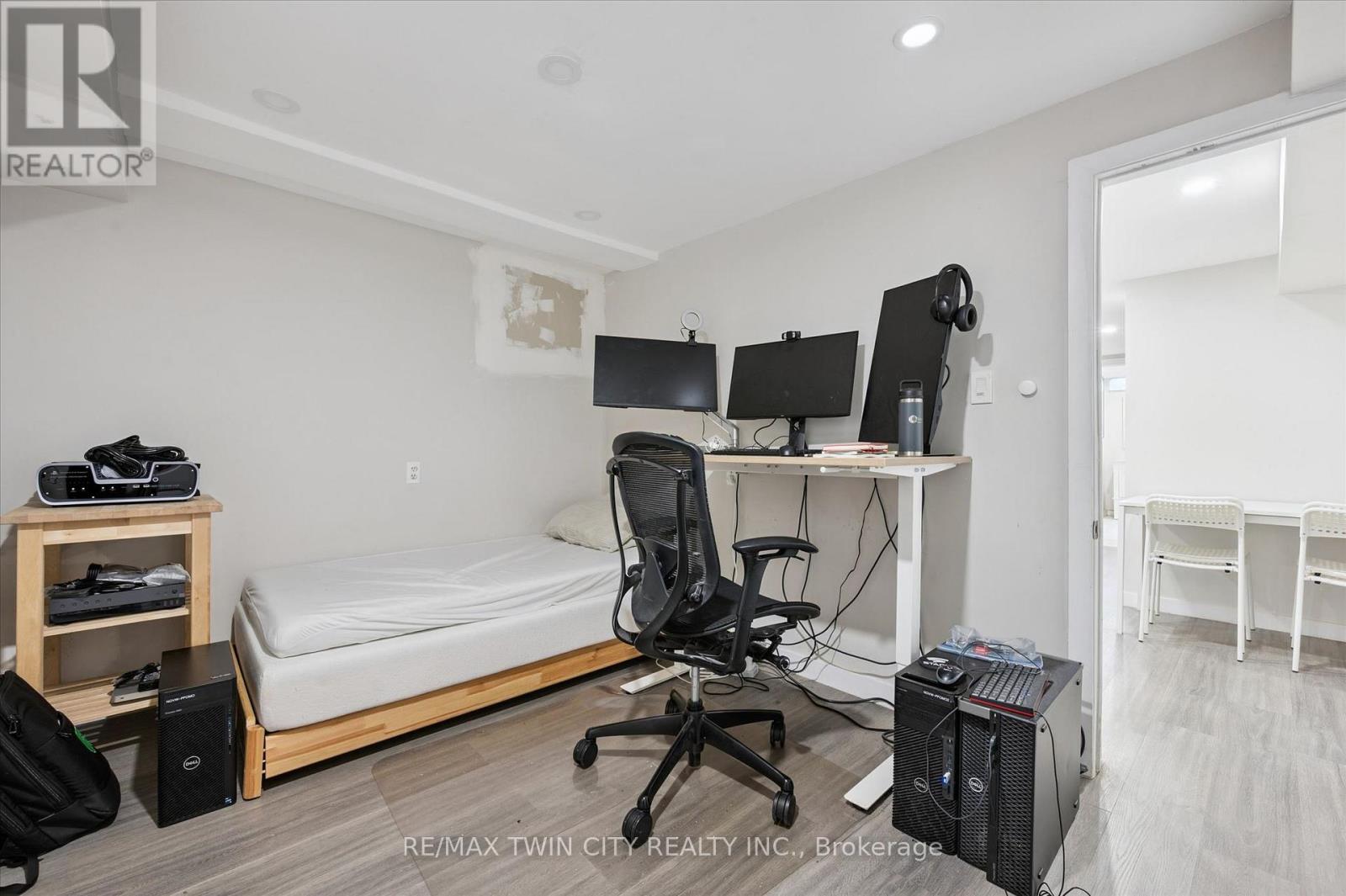 134 Westmount Road E, Kitchener, Ontario  N2M 4Y5 - Photo 24 - X13237778