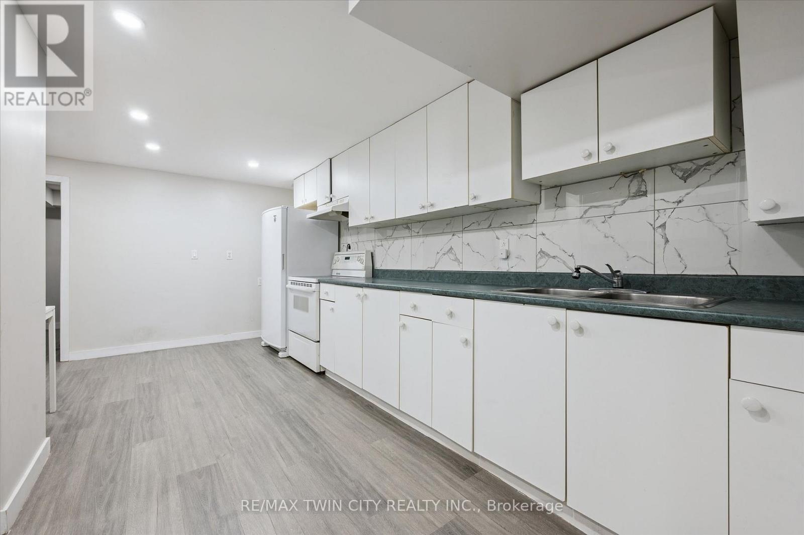 134 Westmount Road E, Kitchener, Ontario  N2M 4Y5 - Photo 27 - X13237778