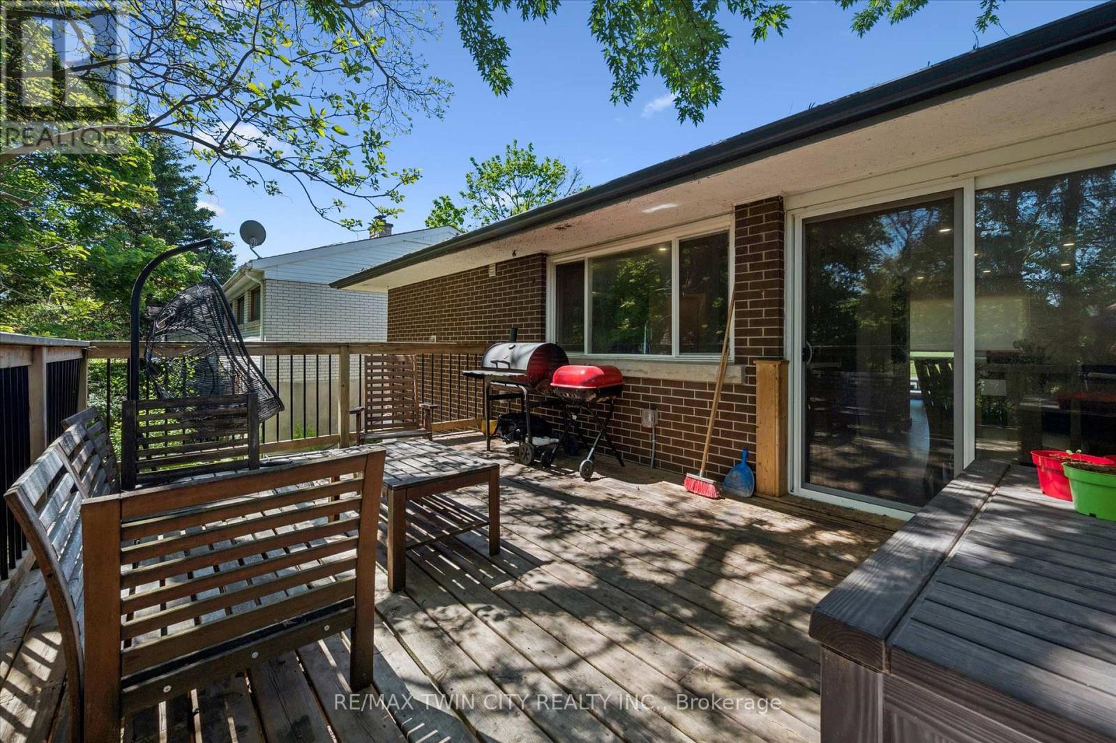 134 Westmount Road E, Kitchener, Ontario  N2M 4Y5 - Photo 35 - X13237778