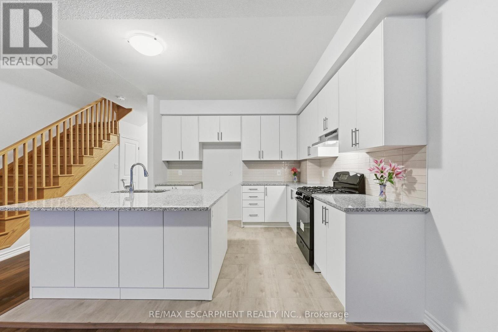 9 Admiral Road, Welland, Ontario  L3B 0H3 - Photo 12 - X13237812