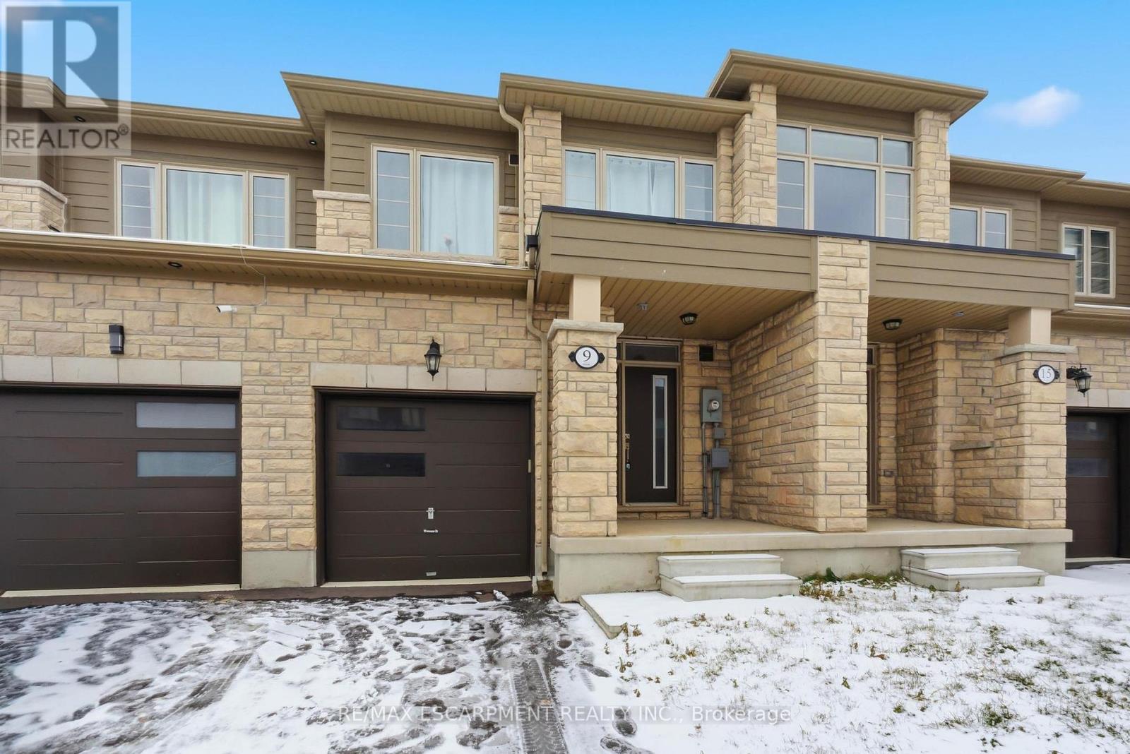 9 Admiral Road, Welland, Ontario  L3B 0H3 - Photo 2 - X13237812