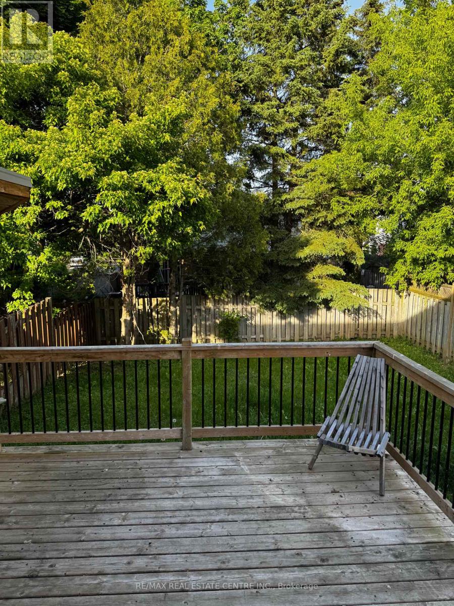 109 Connelly Drive, Kitchener, Ontario  N2N 2T9 - Photo 29 - X13045798