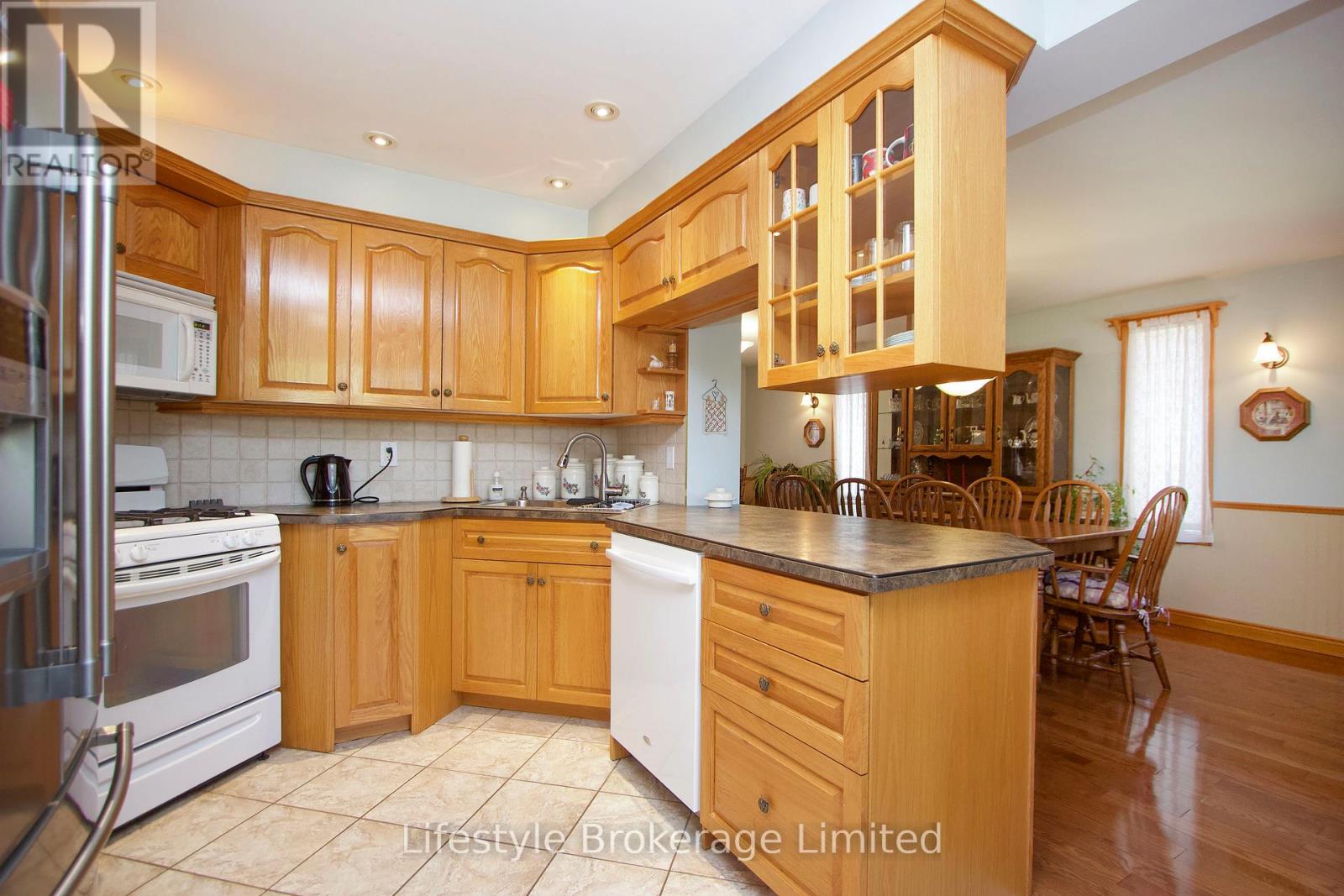 97 Hart Boulevard, Clarington, Ontario  L1B 1E4 - Photo 6 - E13236060