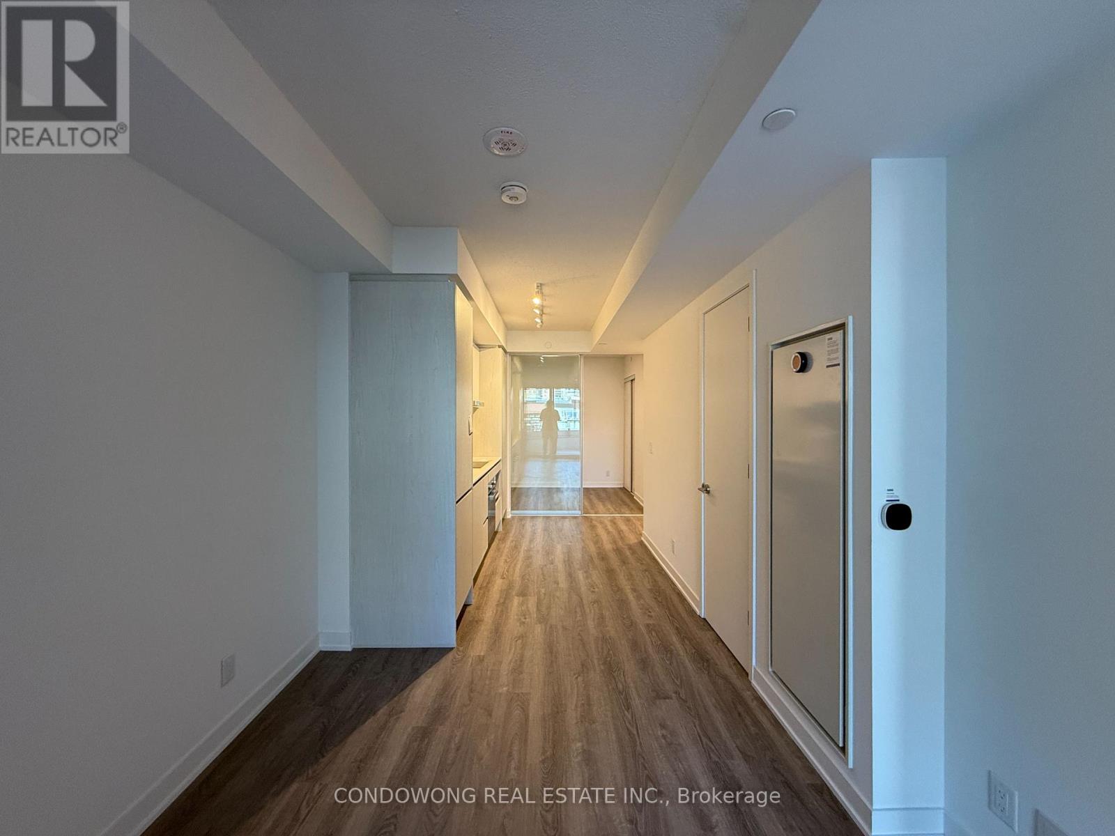 903 - 180 Front Street E, Toronto, Ontario  M5A 0A9 - Photo 2 - C13237848