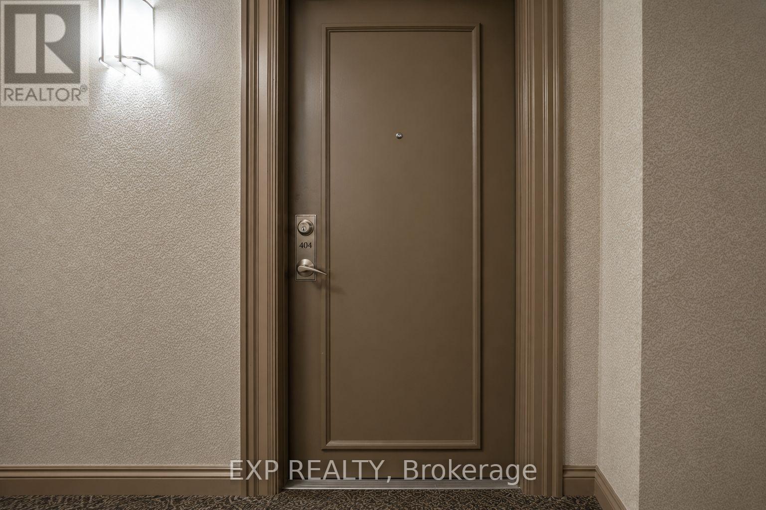 404 - 500 St Clair Avenue W, Toronto, Ontario  M6C 1A8 - Photo 17 - C13237854