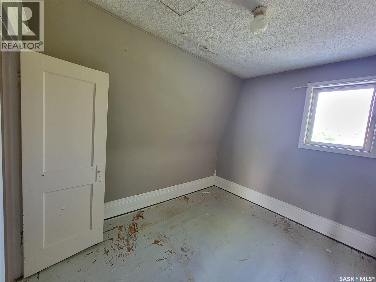 223 2nd Avenue E, Unity, Saskatchewan  S0K 4L0 - Photo 12 - SK037922