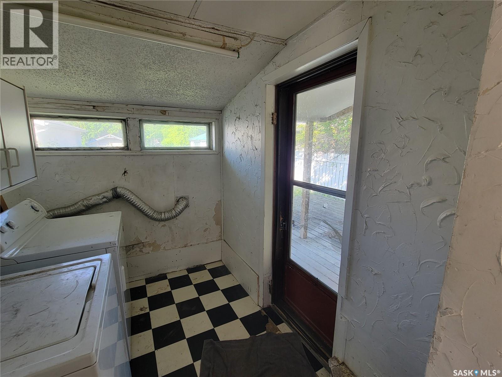 223 2nd Avenue E, Unity, Saskatchewan  S0K 4L0 - Photo 23 - SK037922