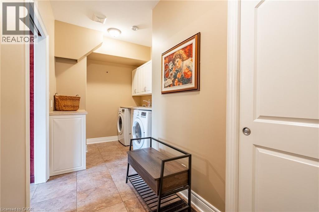 8881 Joseph Court, Niagara Falls, Ontario  L2H 3P1 - Photo 22 - 40812357