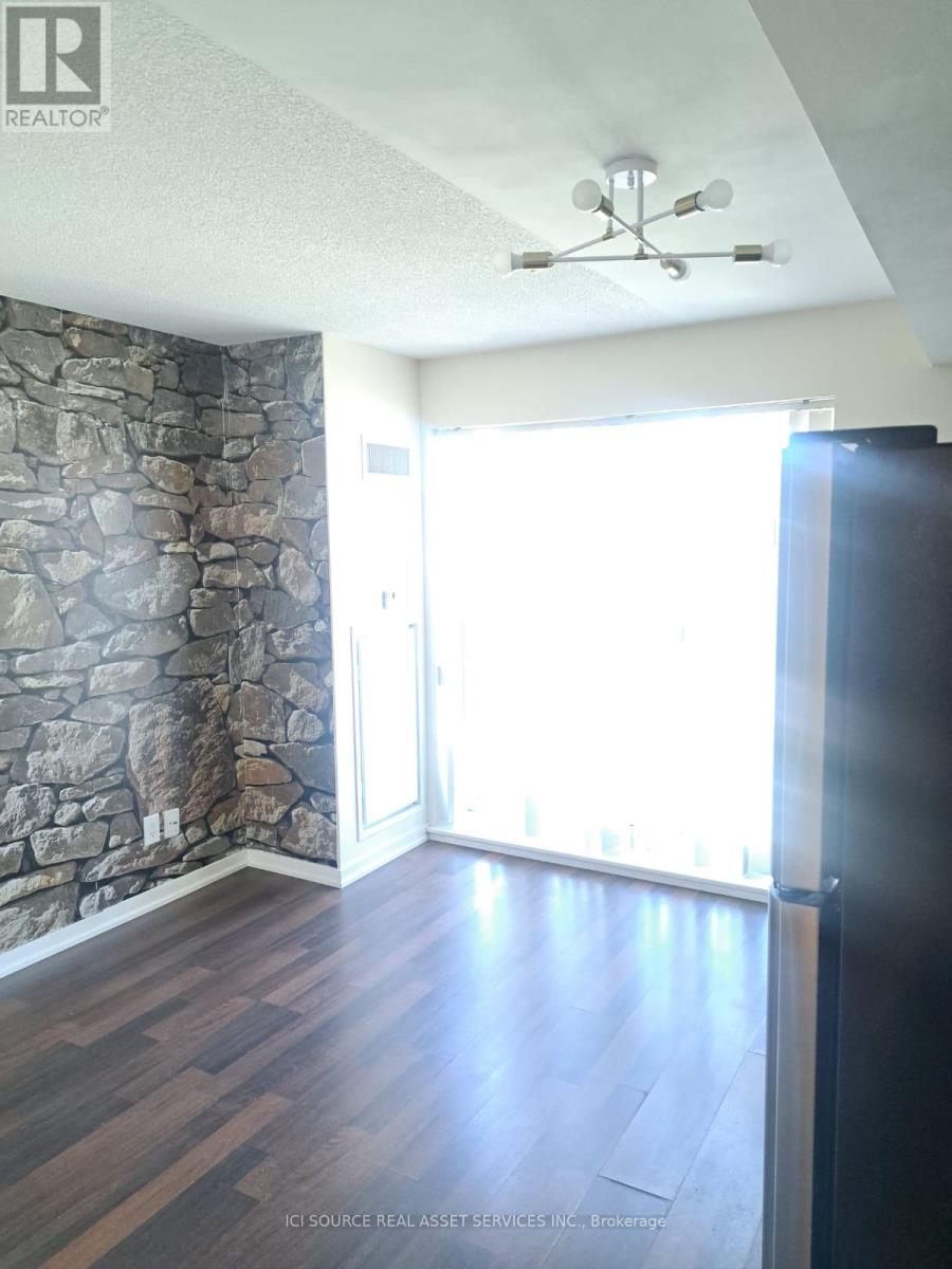 719 - 38 Joe Shuster Way, Toronto, Ontario  M6K 0A5 - Photo 2 - W13219300