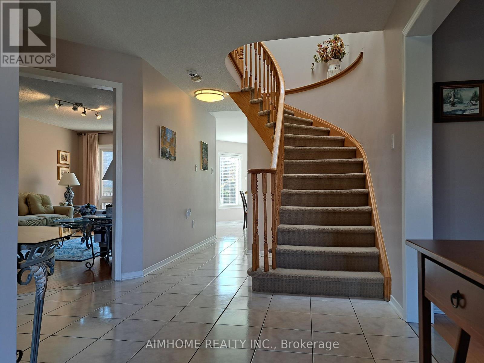 3295 Bloomfield Drive, Mississauga, Ontario  L5N 6X7 - Photo 5 - W13147486
