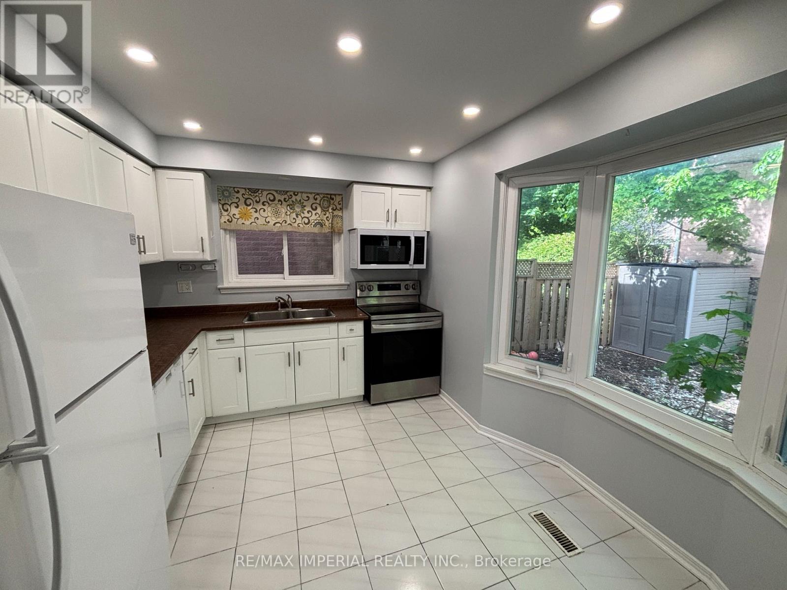 98 Mcmorran Crescent, Vaughan, Ontario  L4J 2Y2 - Photo 8 - N13237842
