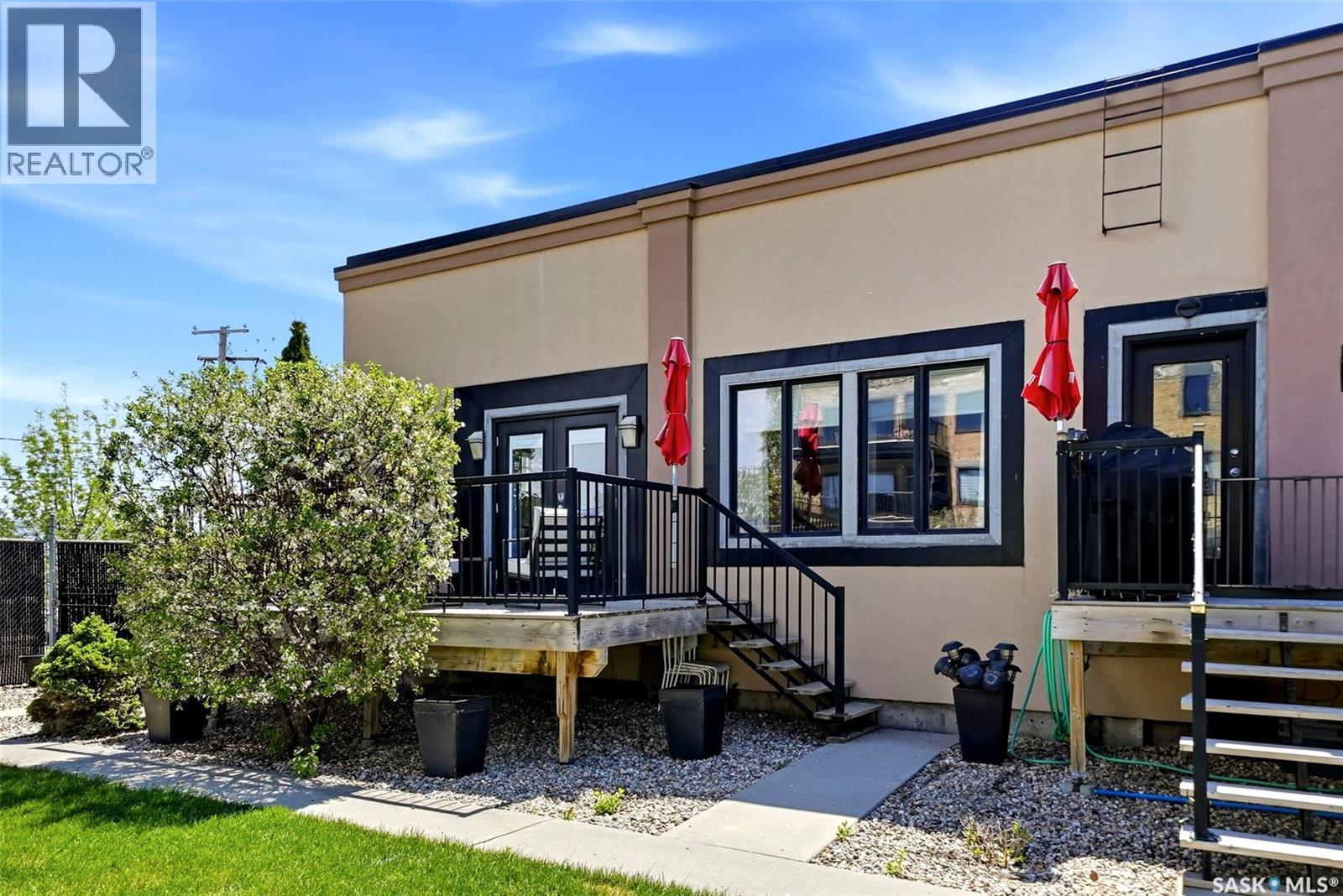 1 1324 Halifax Street, Regina, Saskatchewan  S4R 1V1 - Photo 1 - SK037880