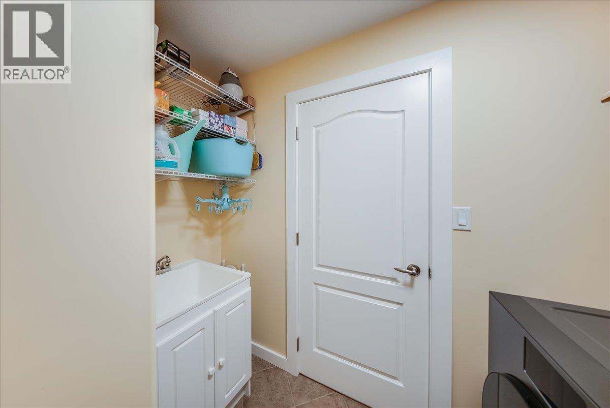1214 Heather Place, Trail, British Columbia  V1R 4Y2 - Photo 31 - 10389869