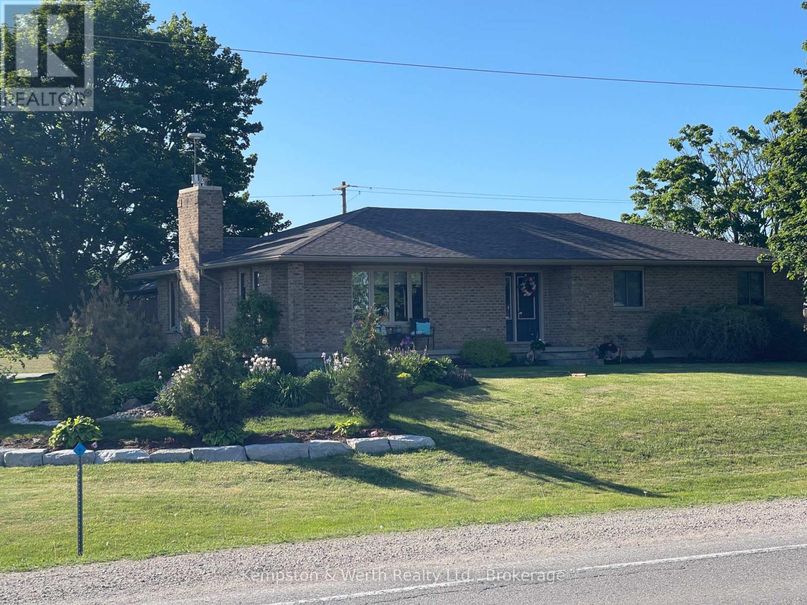 1a Crawford Street, North Huron, Ontario  N0G 2W0 - Photo 2 - X12736422
