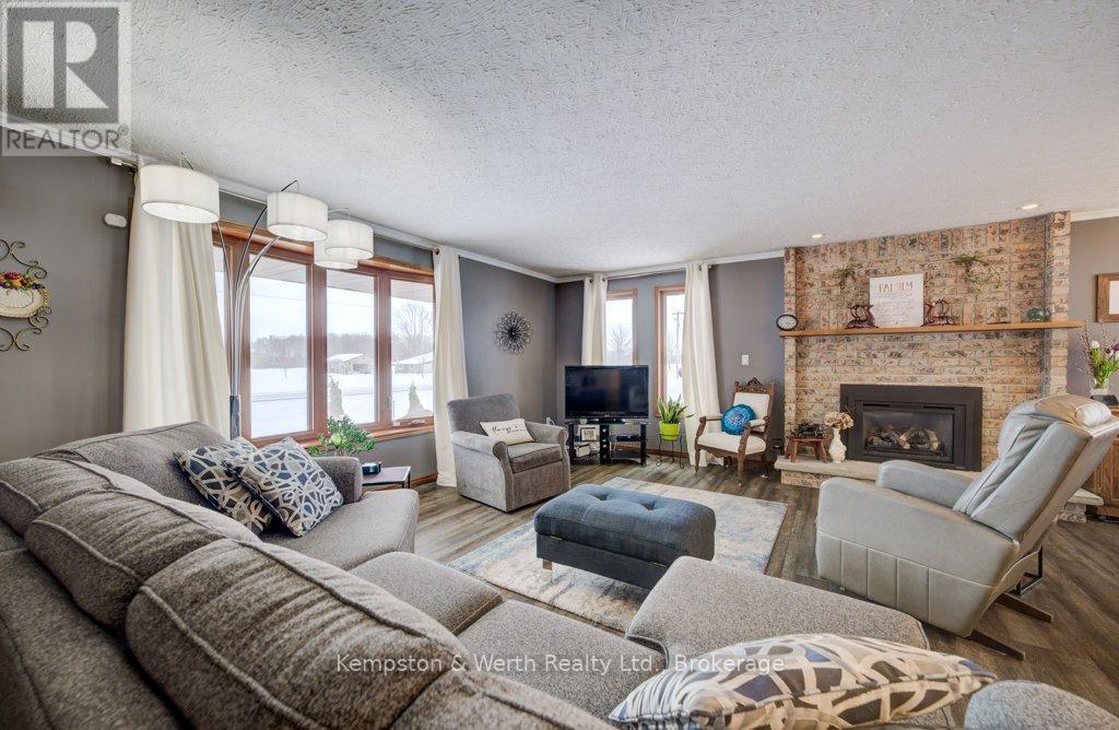1a Crawford Street, North Huron, Ontario  N0G 2W0 - Photo 10 - X12736422