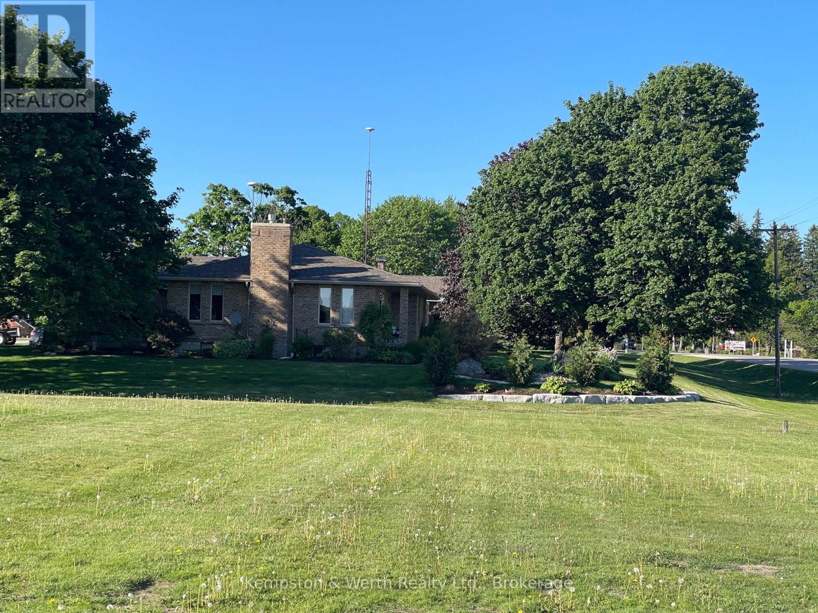1a Crawford Street, North Huron, Ontario  N0G 2W0 - Photo 8 - X12736422
