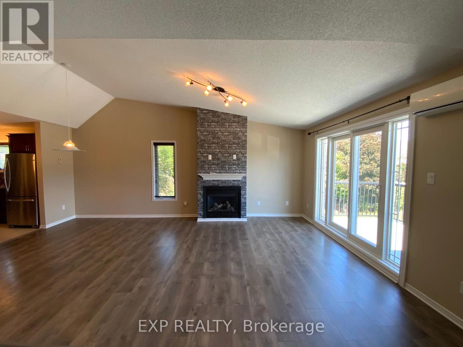 509 - 205 Eliot Street, Clarence-Rockland, Ontario  K4K 0G4 - Photo 5 - X12842822