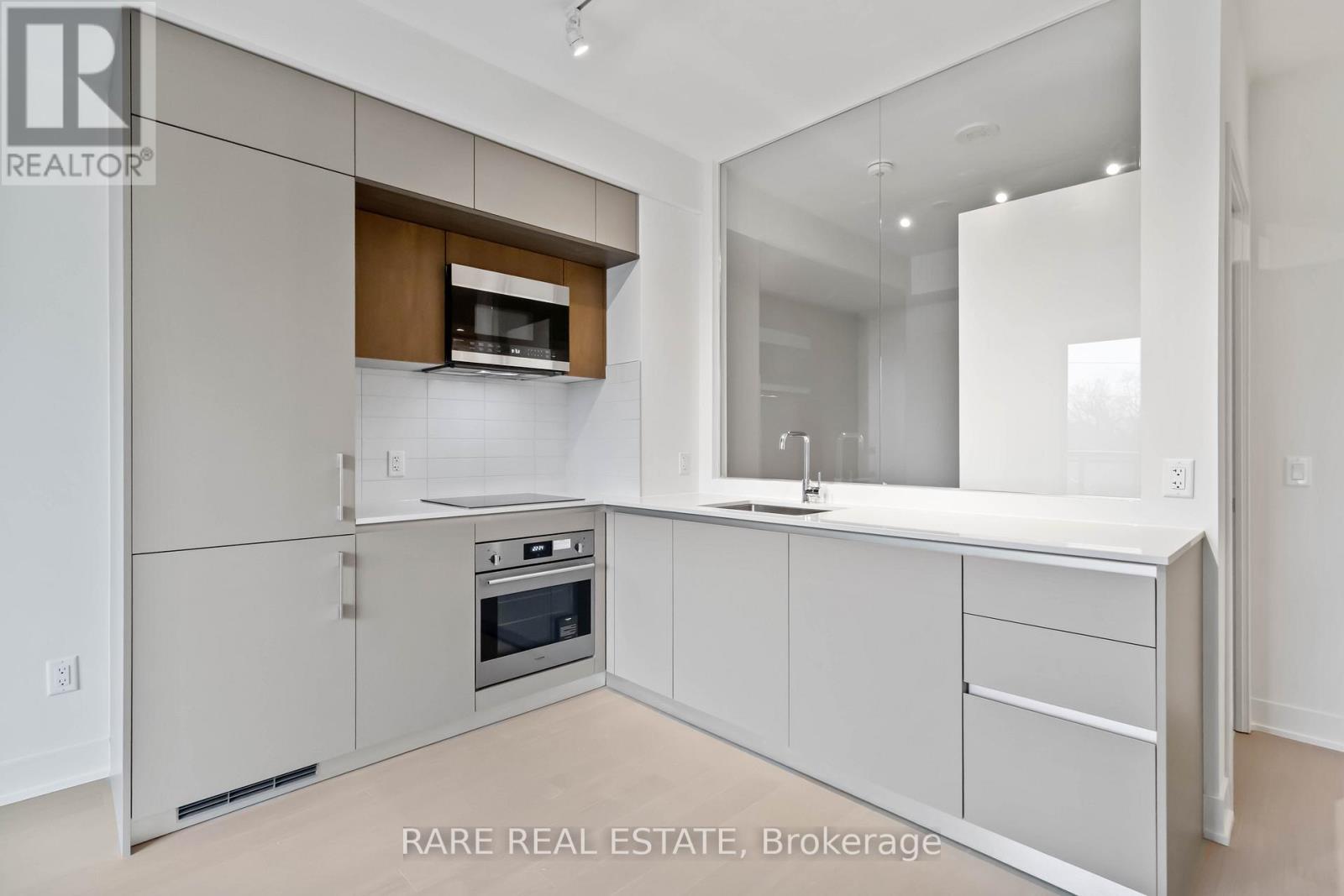 305 - 322 Dupont Street, Toronto, Ontario  M5R 0E3 - Photo 2 - C13237866