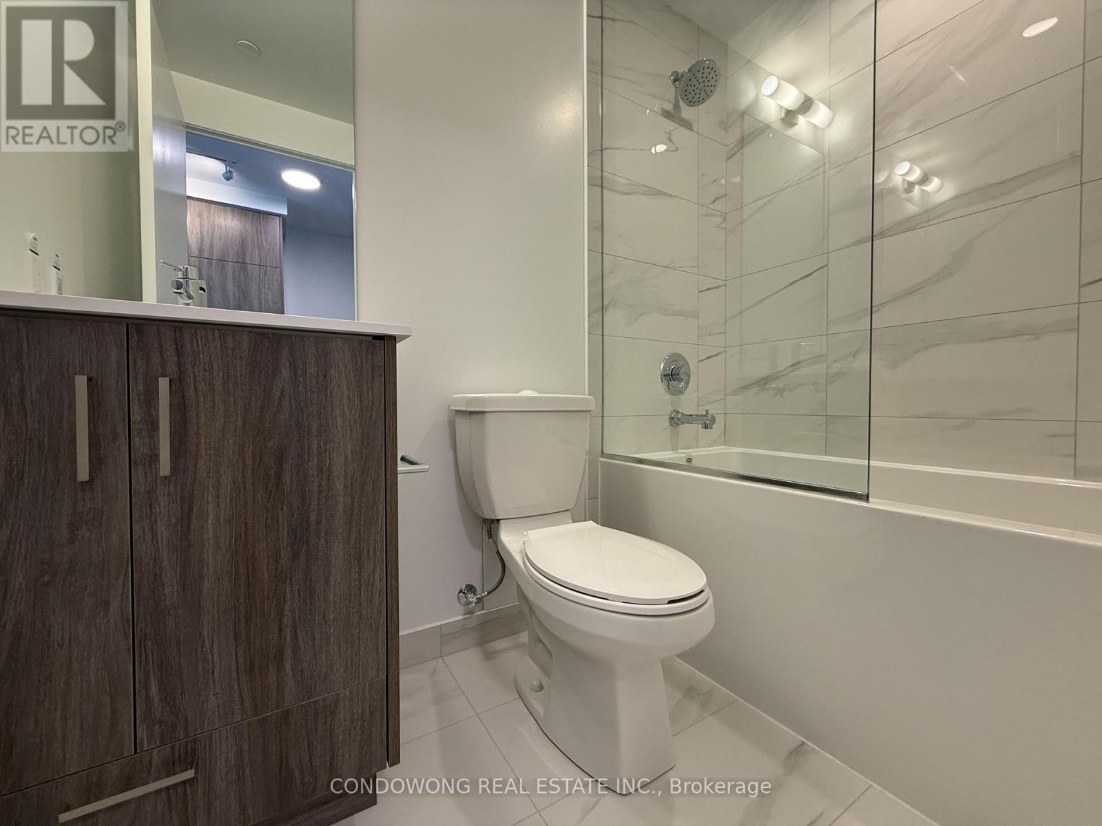 1110 - 180 Front Street E, Toronto, Ontario  M5A 0A9 - Photo 5 - C13237926