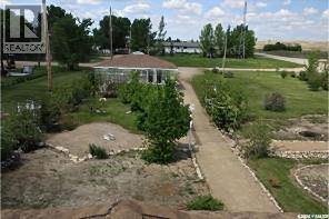 601 Colborne Avenue, Viscount, Saskatchewan  S0K 4M0 - Photo 2 - SK038044