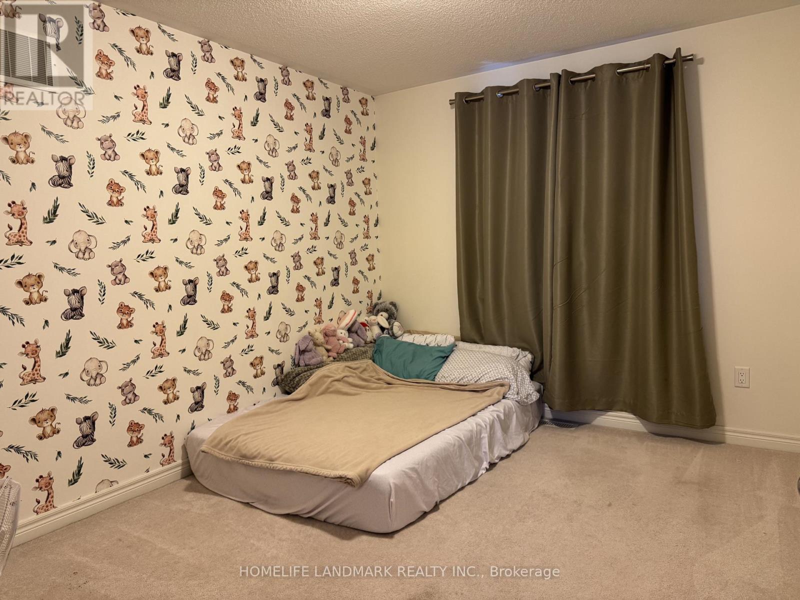 678 West Park Avenue, Bradford West Gwillimbury, Ontario  L3Z 0T9 - Photo 13 - N13237908