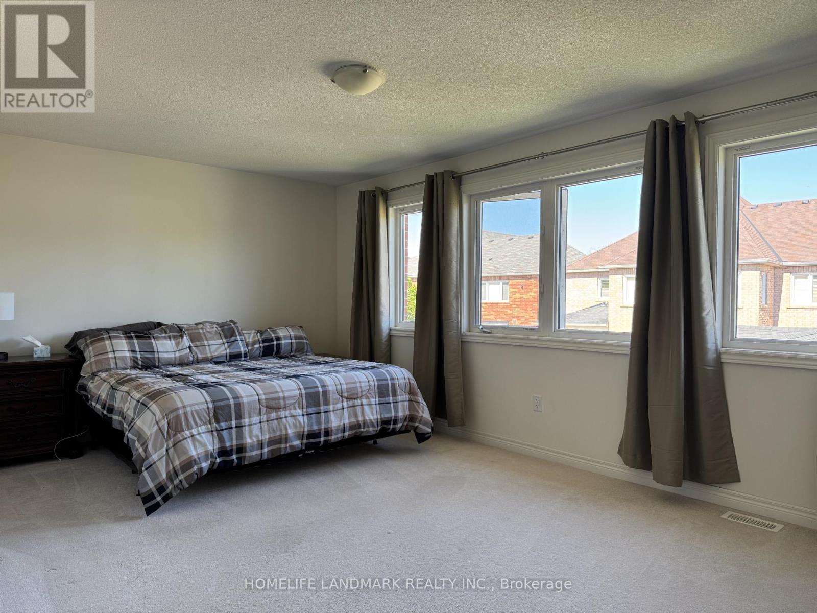 678 West Park Avenue, Bradford West Gwillimbury, Ontario  L3Z 0T9 - Photo 15 - N13237908