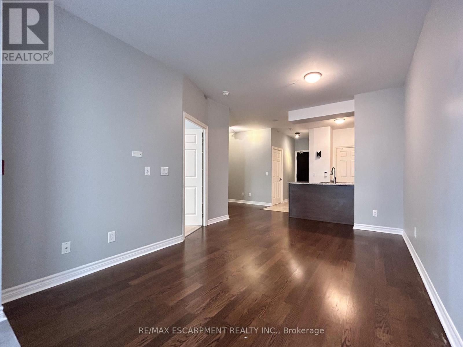 110 - 2391 Central Park Drive, Oakville, Ontario  L6H 0E4 - Photo 3 - W13237900