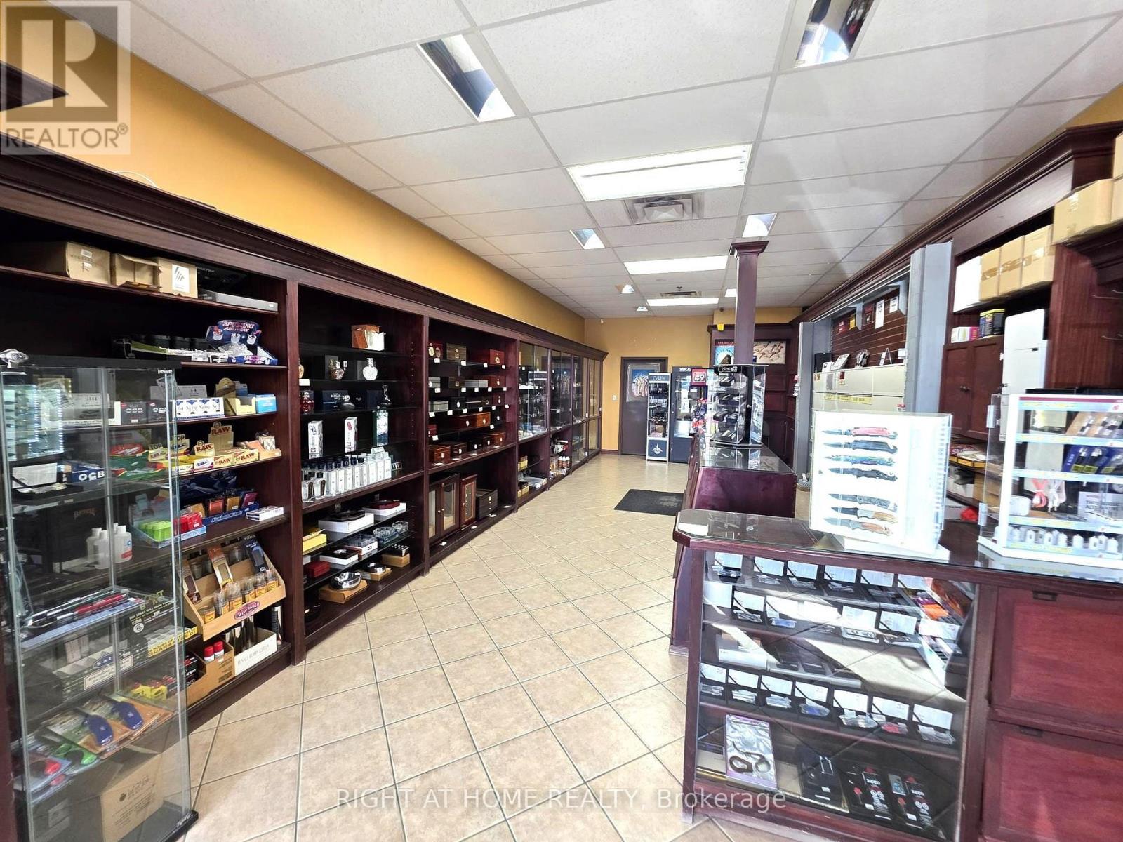 2000 Appleby Line, Burlington, Ontario  L7L 6M6 - Photo 2 - W13237912