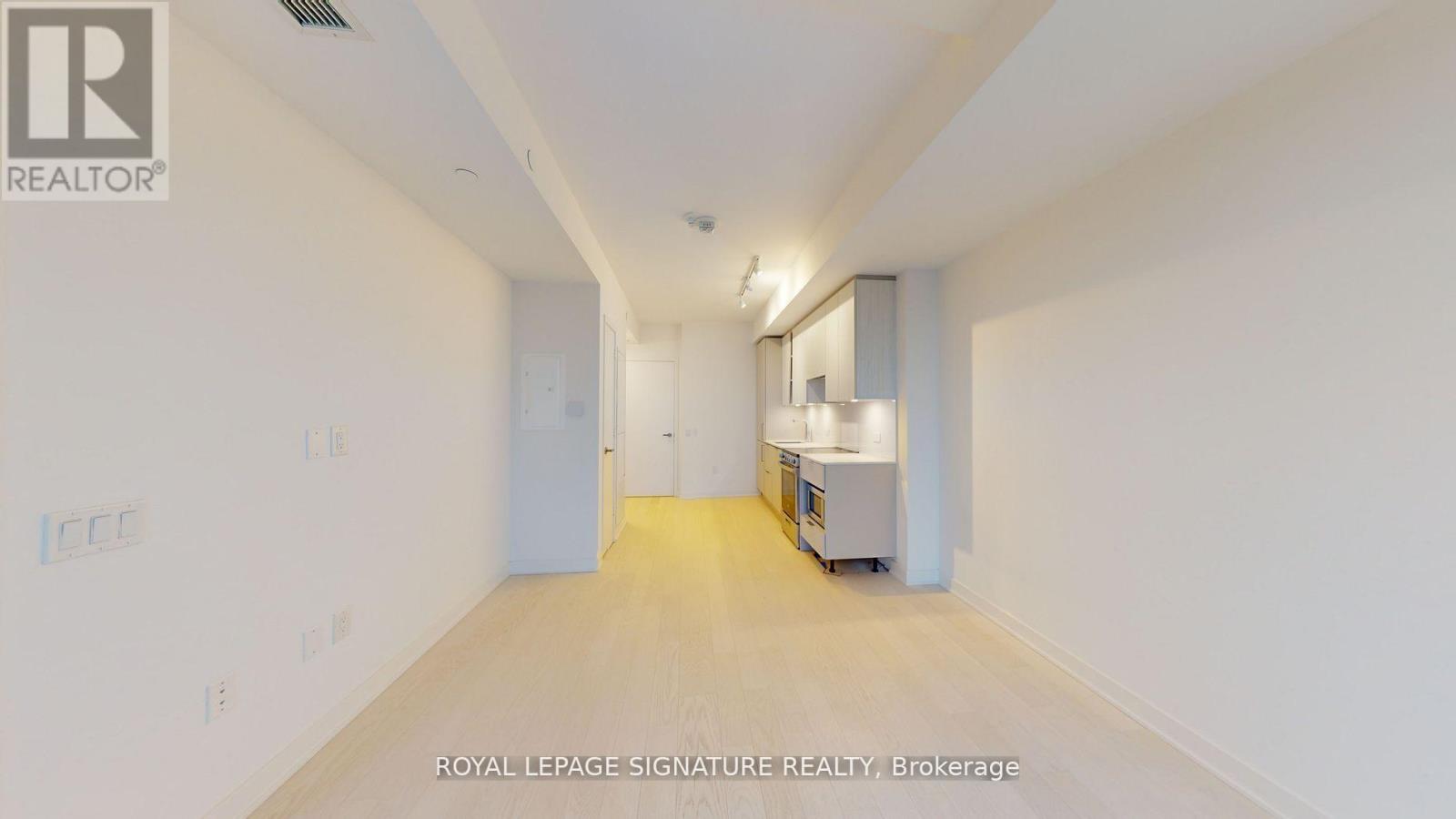 2505 - 3900 Confederation Parkway, Mississauga, Ontario  L5B 0M3 - Photo 10 - W13237930