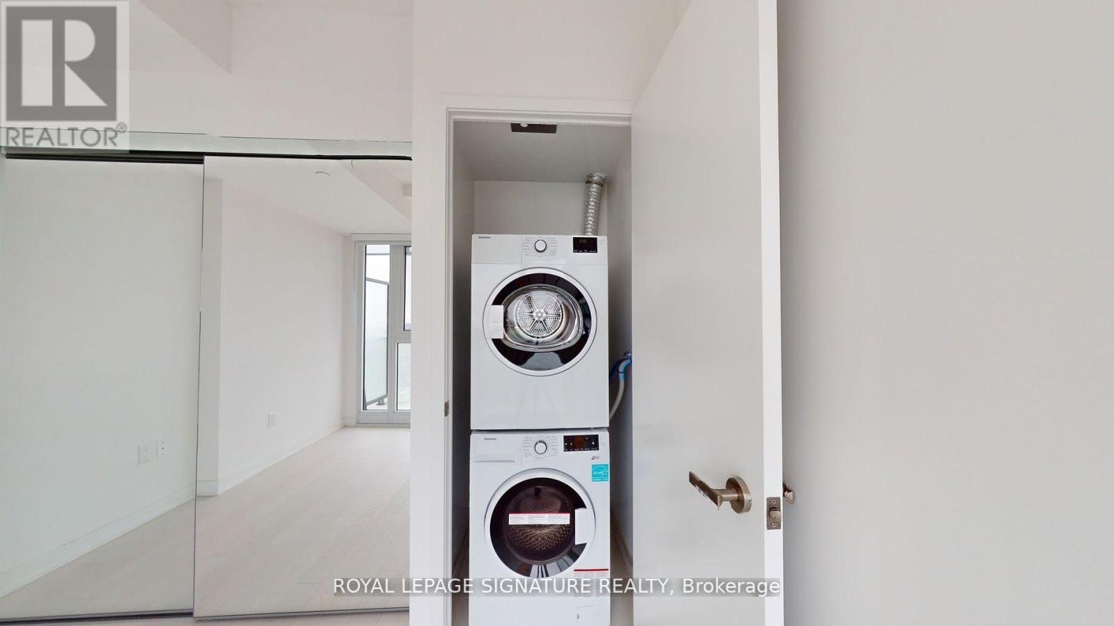 2505 - 3900 Confederation Parkway, Mississauga, Ontario  L5B 0M3 - Photo 12 - W13237930