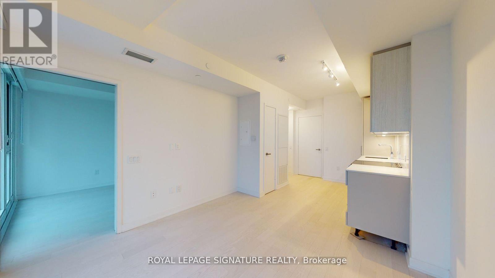 2505 - 3900 Confederation Parkway, Mississauga, Ontario  L5B 0M3 - Photo 22 - W13237930