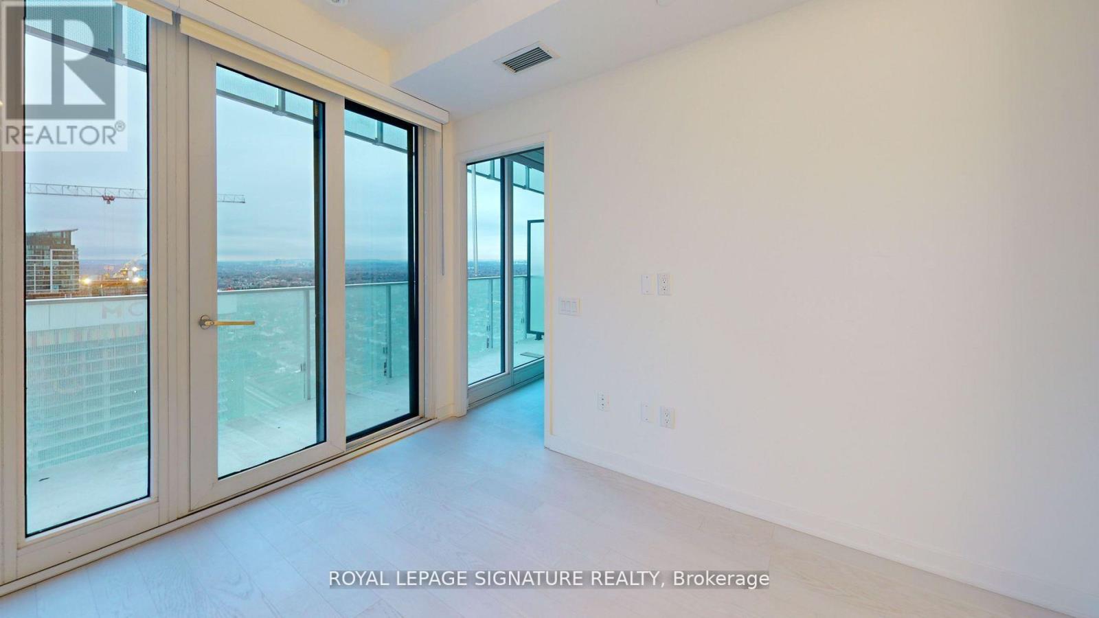 2505 - 3900 Confederation Parkway, Mississauga, Ontario  L5B 0M3 - Photo 7 - W13237930
